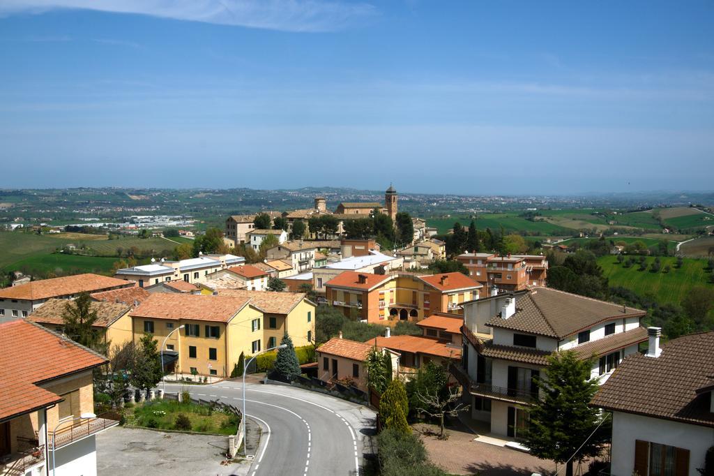 Affittacamere Rooms Di Matteo San Paolo di Iesi Экстерьер фото