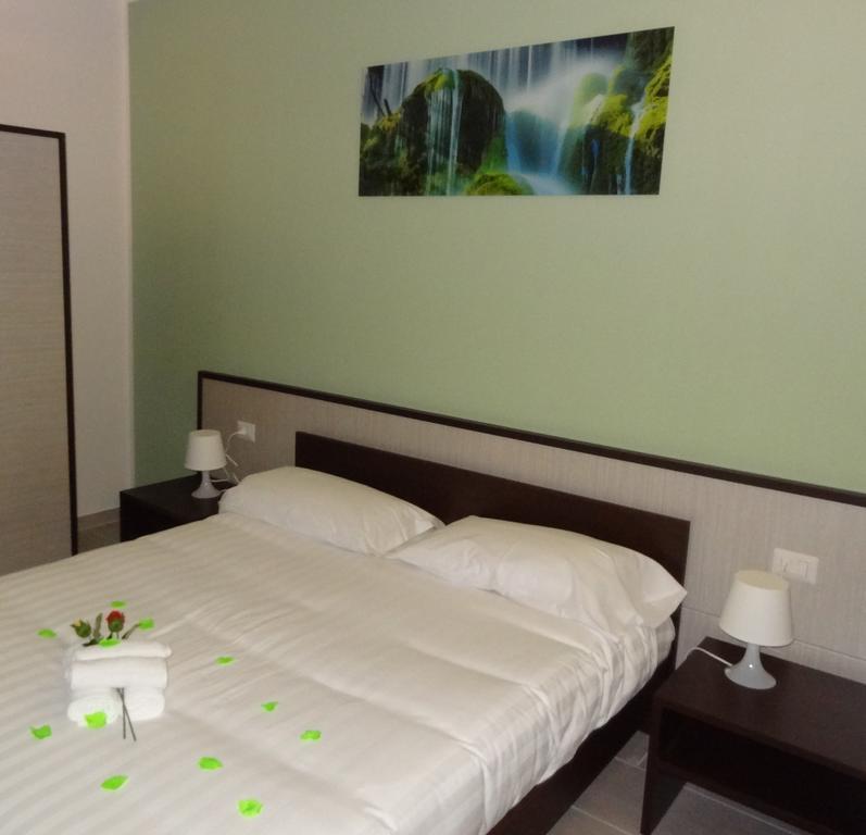 Affittacamere Rooms Di Matteo San Paolo di Iesi Экстерьер фото